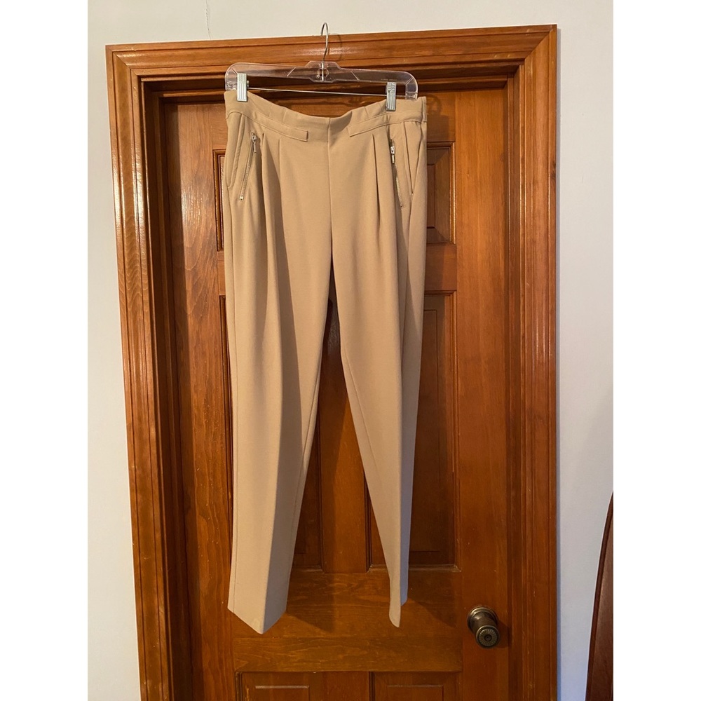 Tapered pants!